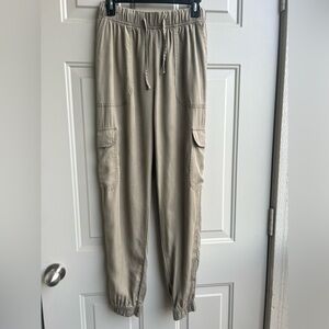 Japna Joggers 100% Lyocell Lightweight Cargo Khaki Size M